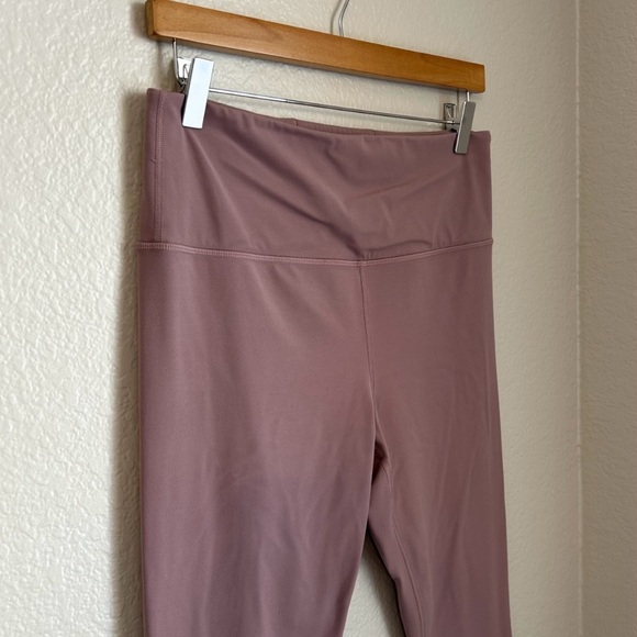 Athleta Women’s Ultra High Rise Elation 7/8 Tight in Mauve, Size Large Tall - Picture 3 of 9